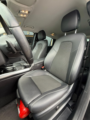 Mercedes-Benz Clase GLA 1.6 Gla200 Urban 156cv
