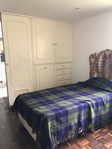 Venta De Casa En Urb Prados Del Este, Mcpio Baruta, Caracas. Mr