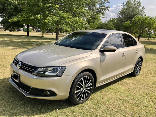 Volkswagen Vento 2.0 Sportline Tsi 200cv Bi-xenon 2015