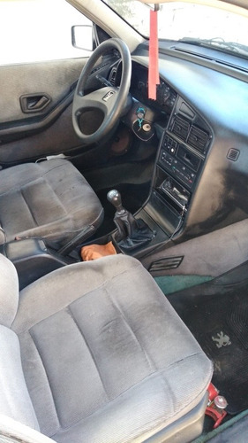 Imagen 3 de 6 de Peugeot 405 1.9 Gr 1996