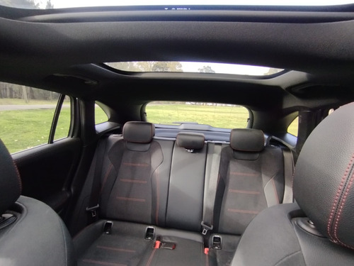 Imagen 16 de 23 de Mercedes Benz Gla 250 Amg