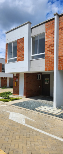 Venta Casa Condominio De 91.16mts2 Ciudad Pacifica, Sur De Cali 8308.