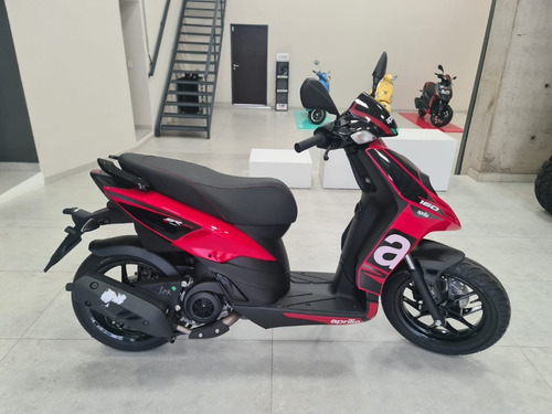 Imagen 2 de 19 de Scooter Aprilia Sr 160 Abs Usb Rojo Financiación Sin Interés