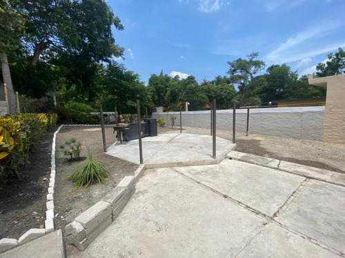 Venta Casa 5 Recamaras Col. Valle Verde Cerro Azul Veracruz