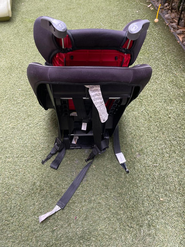 Autoasiento 3 En 1 Safety 1st Grow And Go Para Bebés Autoasiento Safety 1st Grow And Go Air 3 En 1 Gris Con Negro (Usado)