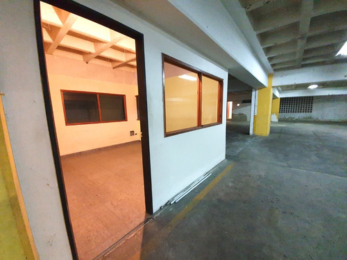 Imagen 20 de 25 de Edificio Deposito Oficina Industrial En Alquiler Boleita Norte