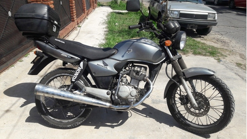 Imagen 15 de 18 de Honda Cg 125 Titan Es Año 2004