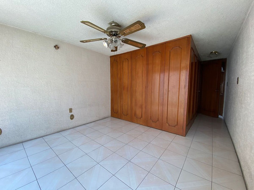 Casa En Venta, Lomas De La Hacienda, 3 Recámaras.