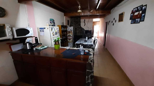 Casa Con Departamento Sobre En Ruta 25***