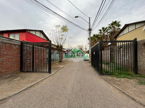 Amplia Casa De 4 Dormitorios Y 1 Baño Comuna De Puente Alto