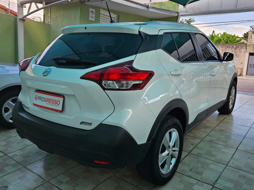 Nissan Kicks Kicks 1.6 16V FLEX S 4P XTRONIC