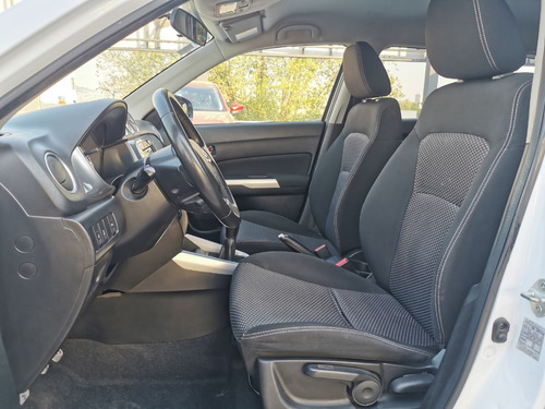 Imagen 10 de 13 de Suzuki Vitara Gls 1412
