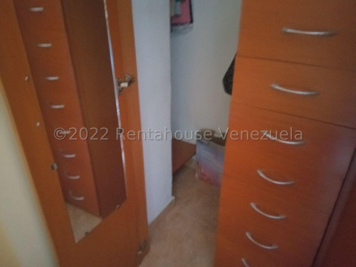 Imagen 10 de 13 de Apartamento En Venta Av. Constitucion Maracay 22-24115 Ag