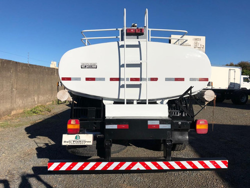 Ford Cargo - 1722e - 4x2 - 2011 - Tanque Combustivel 9.000 L
