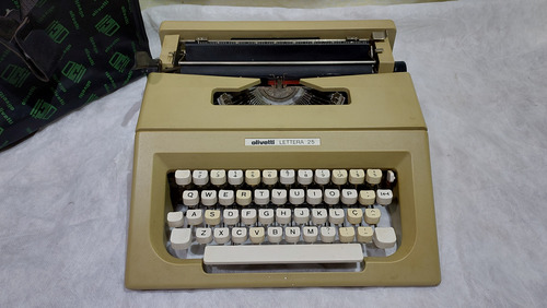 Olivetti Lettera 25