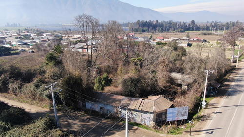 Amplio Terreno, Para Uso Rural Y Comercial.