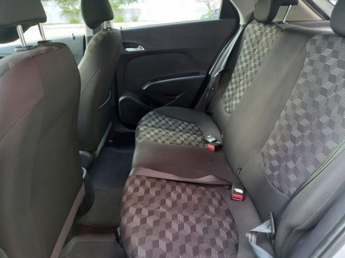 Imagem 9 de 12 de Hb20 1.6 Comfort Plus 16v Flex 4p Automático