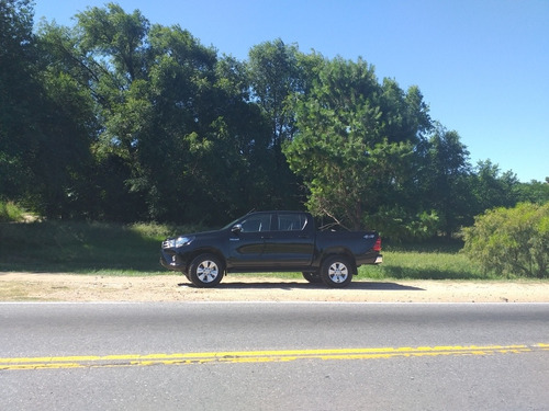 Toyota Hilux 2.8 Cd Srv 177cv 4x4 At 2018