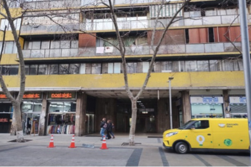 Local En Excelente Ubicación, A Pasos Metro U. De Chile