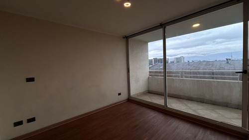 Se Arrienda Departamento, Av. Salesianos 815, San Miguel.