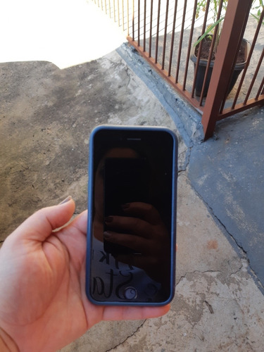 Imagem 2 de 4 de Vendo iPhone 6!