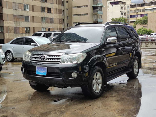 Imagen 2 de 9 de Toyota Fortuner
