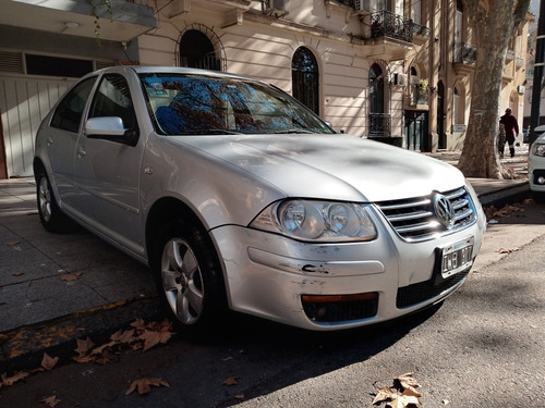 Volkswagen Bora 2.0 Trendline 115cv Tiptronic 2011