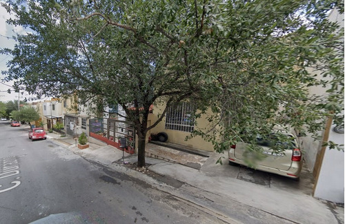 Sk01- Casa En Remate Bancario En C. Durazno, San Genaro, Gral. Escobedo, Nl. (65% Debajo De Su Valor Comercial, Solo Recurso Propio)