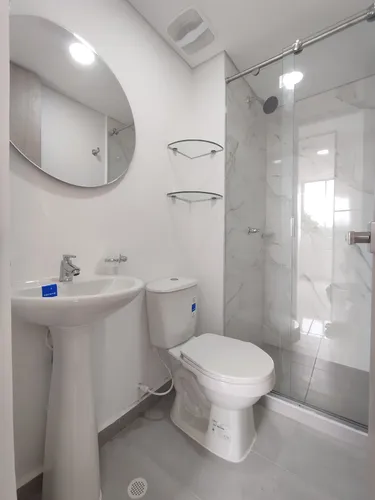 Apartamento En Arriendo En Prados Del Este. Cod A30857