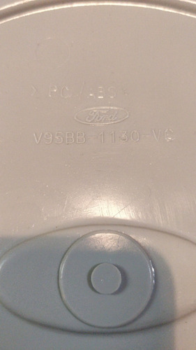 Imagen 3 de 3 de Taza Ford Mondeo 1994/1996 Rodado 15 Legitima Ford Genuino
