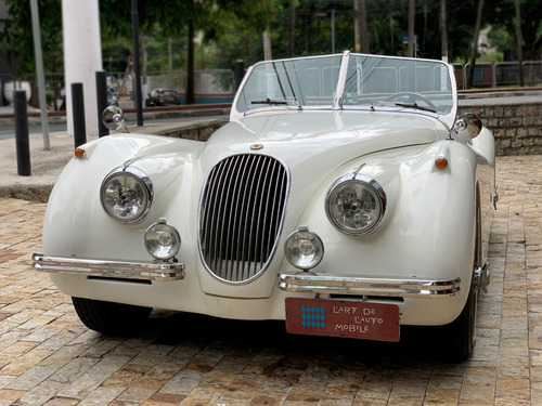 Jaguar Xk 120 Roadster - 2011 (replica)