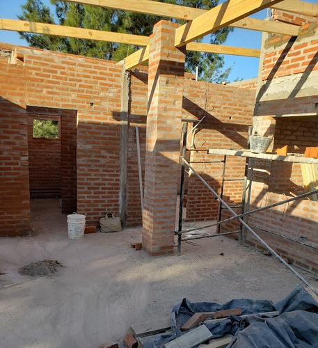 Casa De Tres Ambientes - Construcción Tradicional En 30 Días - No Son Prefabricadas