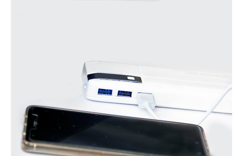 Imagen 6 de 6 de Power Bank Bateria Externa 20000mah 3 Puertos Usb + Linterna