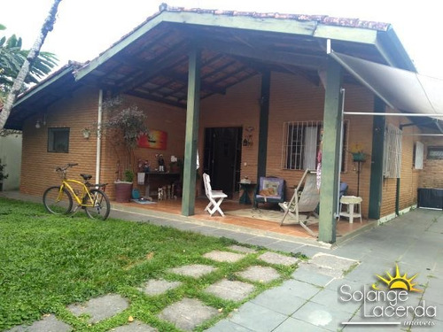 Imagem 1 de 20 de Casa Térrea - Localização Privilegiada - Cômodos Amplos - Com Edícula - 1249