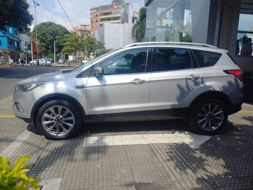 Ford Escape 2.0 Titanium