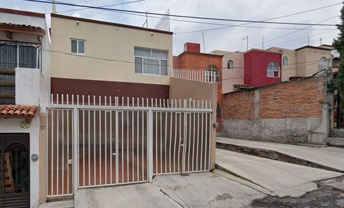 Casa A La Venta En El Batan, Queretaro.