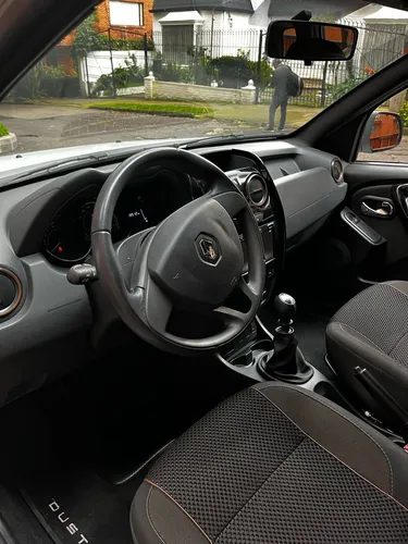 Renault Duster Intense 2.0 Mecánico 4x2 - 2021