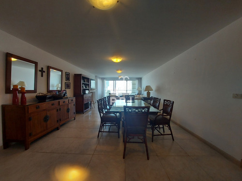 Apartamento 3 Dormitorios, Playa Brava - Torre Nueva York - Ref : Pbi12369