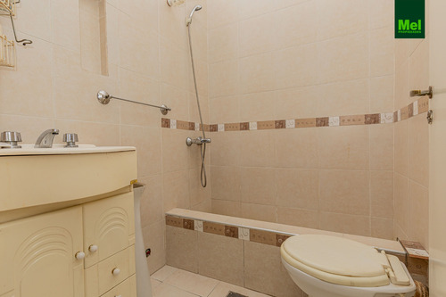 Ph En Venta, 2amb + Escritorio, Con Terraza Propia