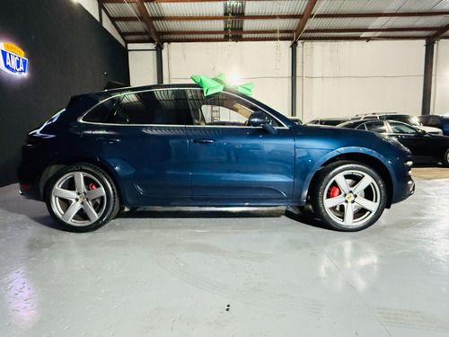 Porsche Macan Turbo 2015