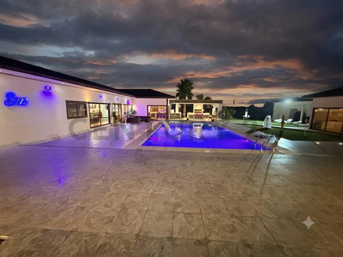 Se Vende Parcela Con 2 Casas En Talagante