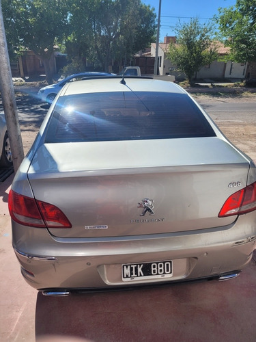 Imagen 5 de 11 de Peugeot 408 2013 2.0 Allure Nav 143cv