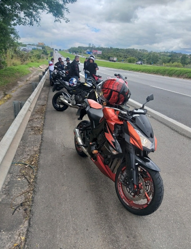 Imagem 7 de 15 de Kawasaki Z1000 2012 / Laranja