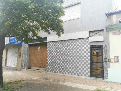 Casa En Venta En Wilde Centro