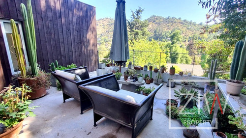Casa 4 Dorm, 4 B, 3 Est., El Arrayan - Ziw Property
