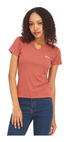 Playera Guess Estilo Casual Manga Corta Color Coral De Mujer