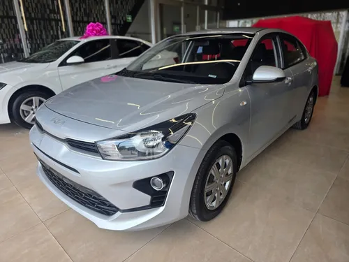 Kia Rio 1.6 L Sedan At
