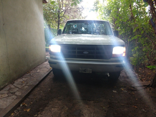 Ford F-100 2.5 I Xl Aa 1997