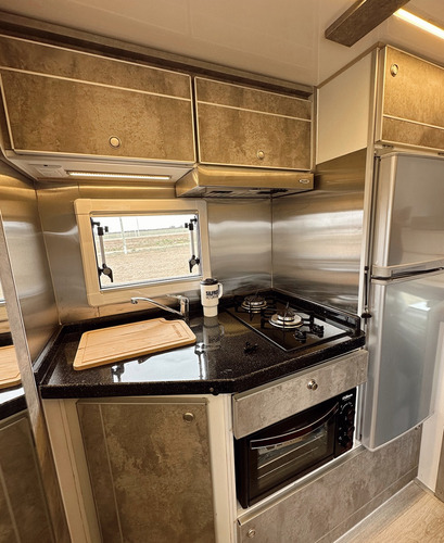 Motorhome City Terra Fijo Sobre Toyota Hilux Equip X Silfred