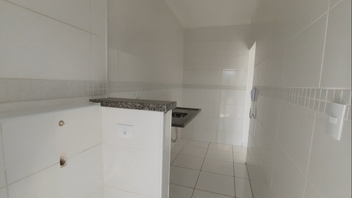 Imagem 14 de 14 de Amj156 Apartamento 2 Dormitórios - 100 Mts Praia- Caiçara -